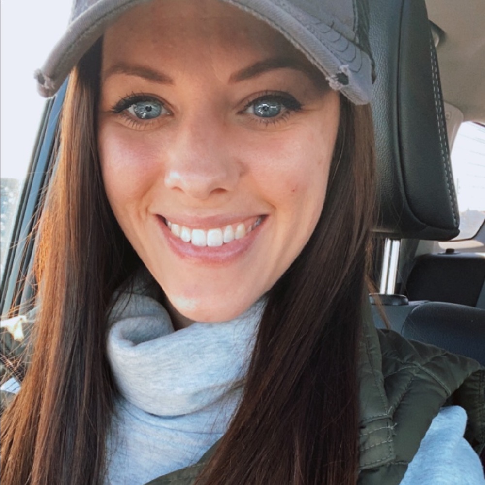 Meet your Posher, Rebecca